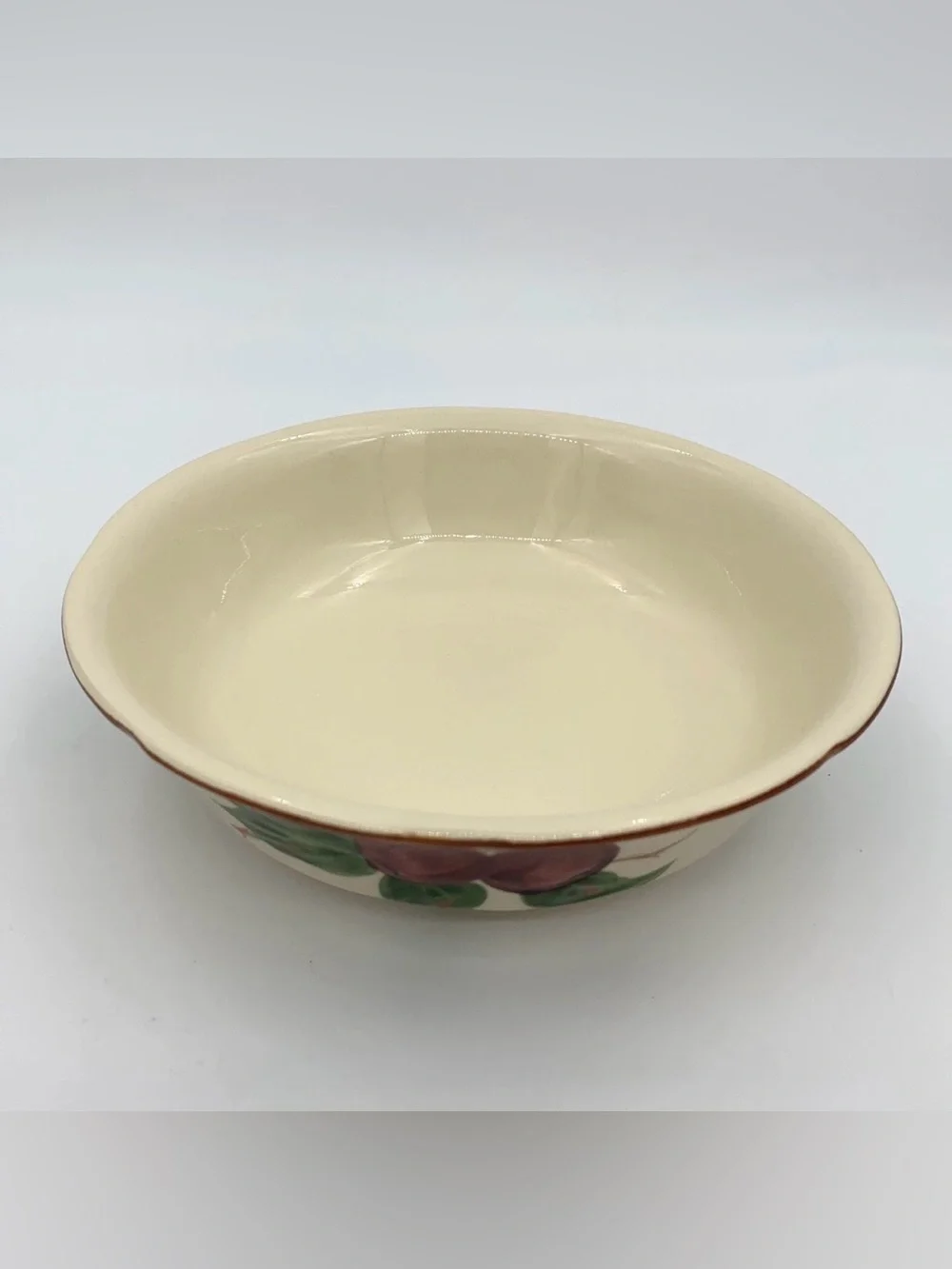 1949-53 Franciscan Apple Footed Vegetable Serving Bowl 7.5